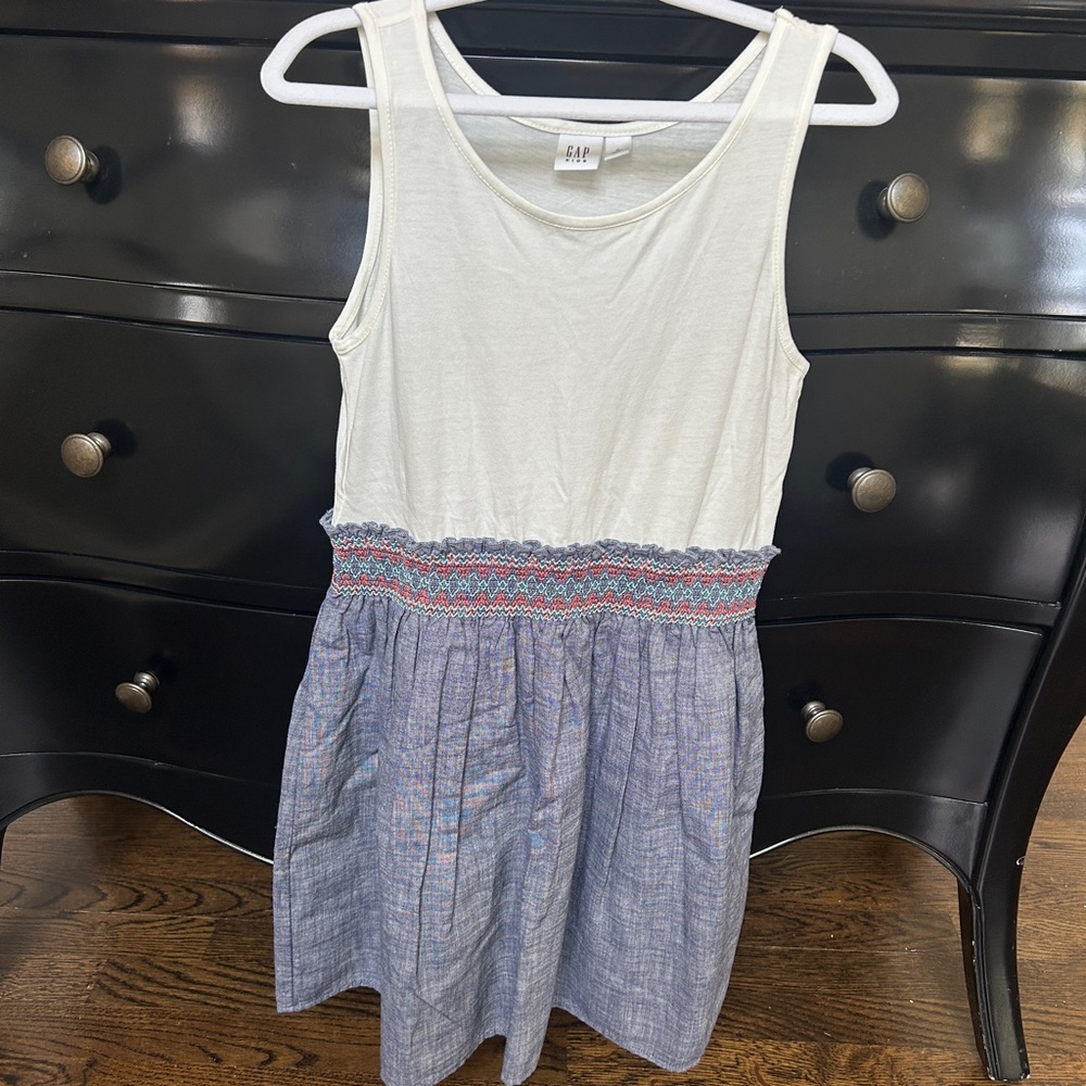 Girls Gap dress